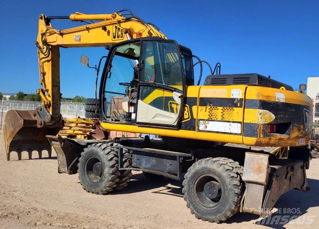 JCB JS 200 W Gumikerekes kotrók