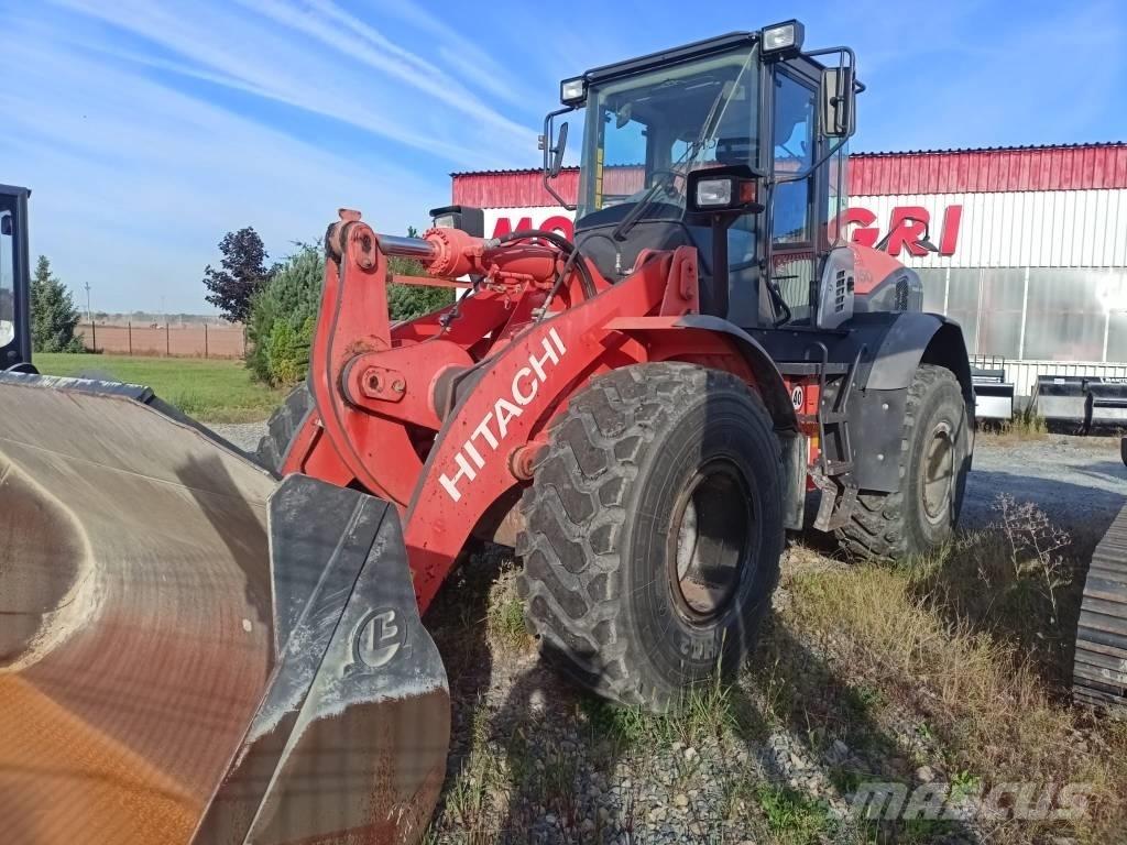 Hitachi ZW150 Gumikerekes homlokrakodók