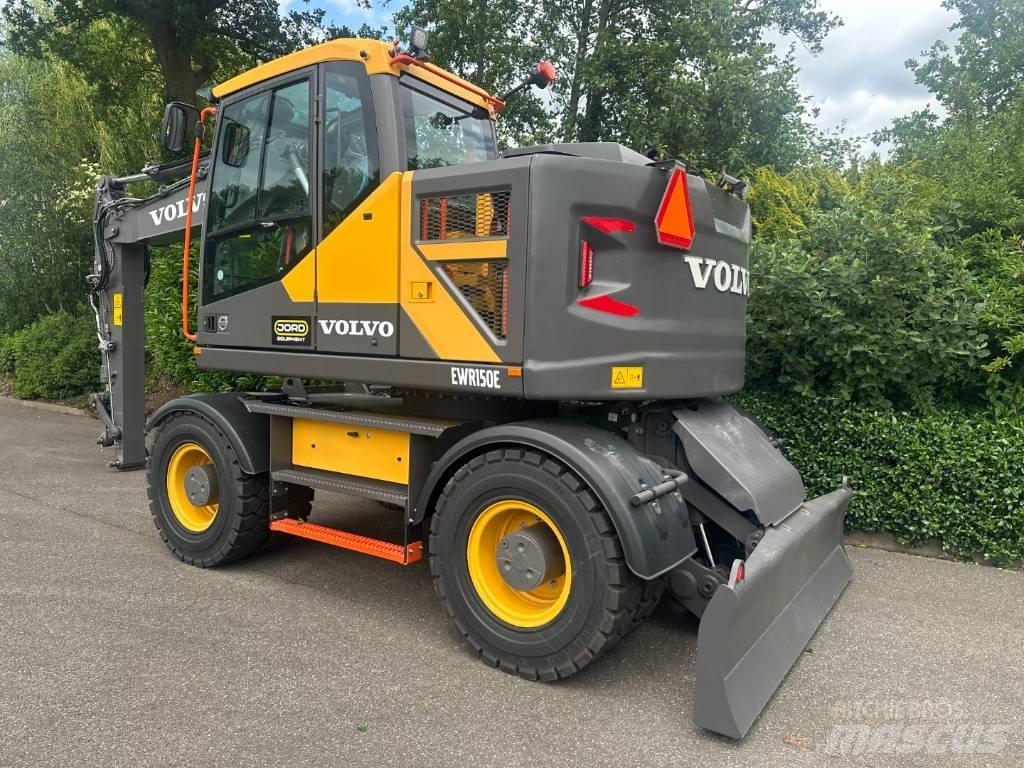 Volvo EWR 150 E Gumikerekes kotrók