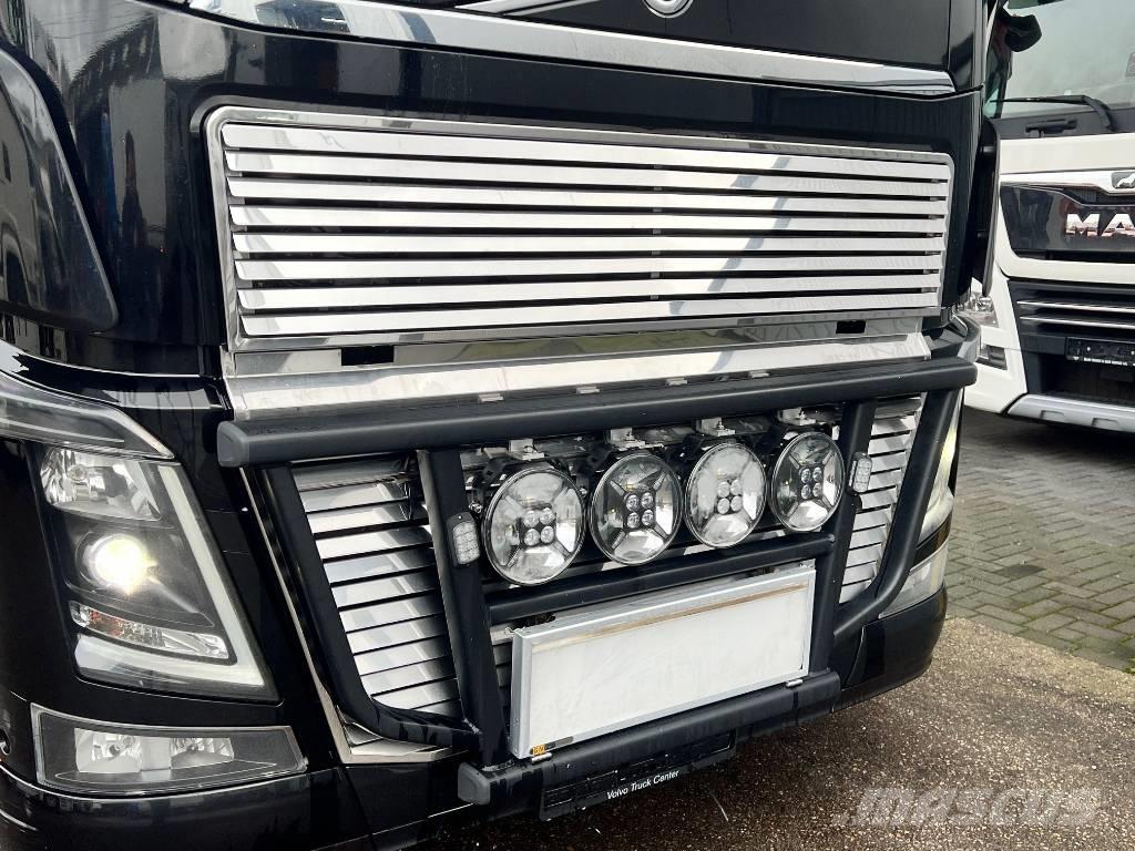 Volvo FH 750 6x4 Nyergesvontatók