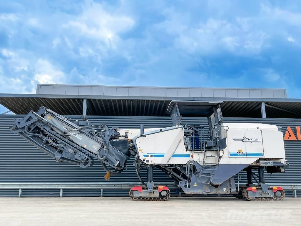 Wirtgen W 210 Aszfalt marók
