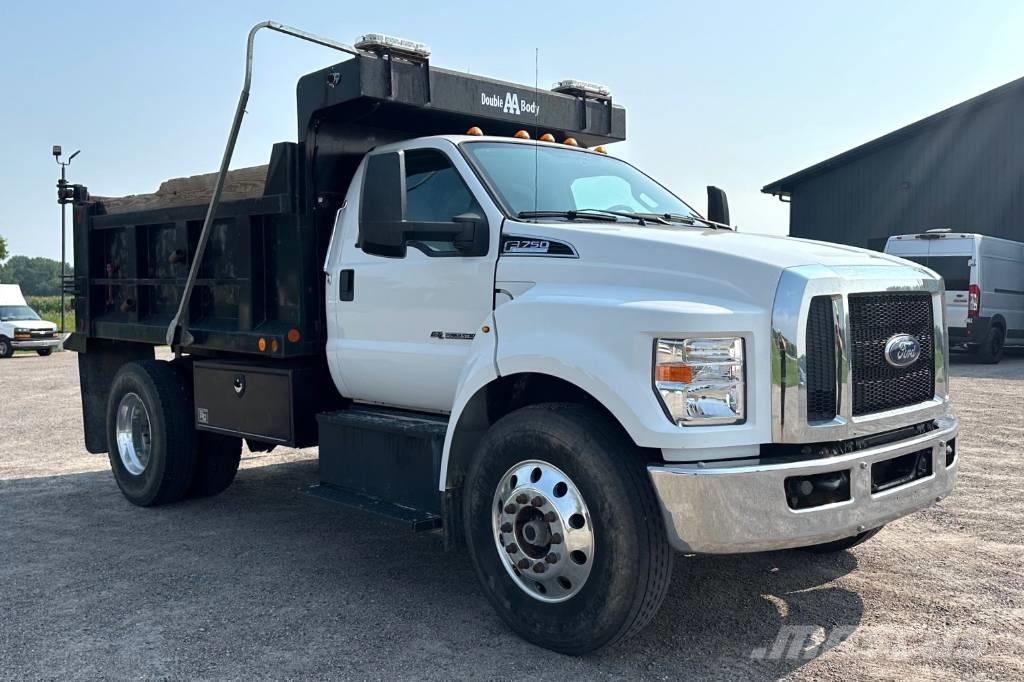 Ford F 750 Billenő teherautók