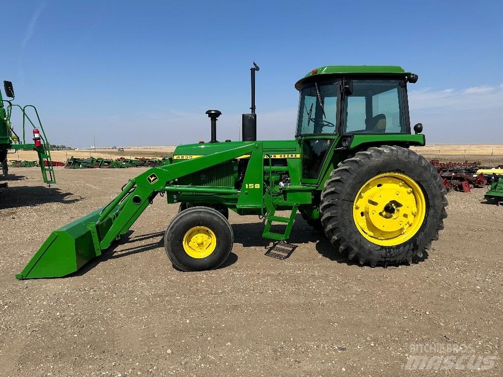 John Deere 4230 Traktorok