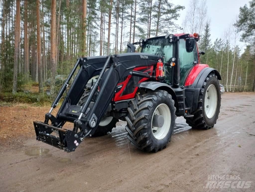 Valtra T234 Active Traktorok