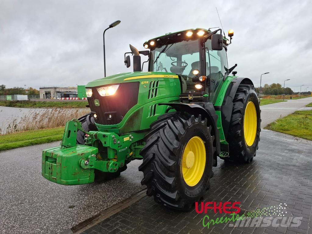 John Deere 6215 R Traktorok