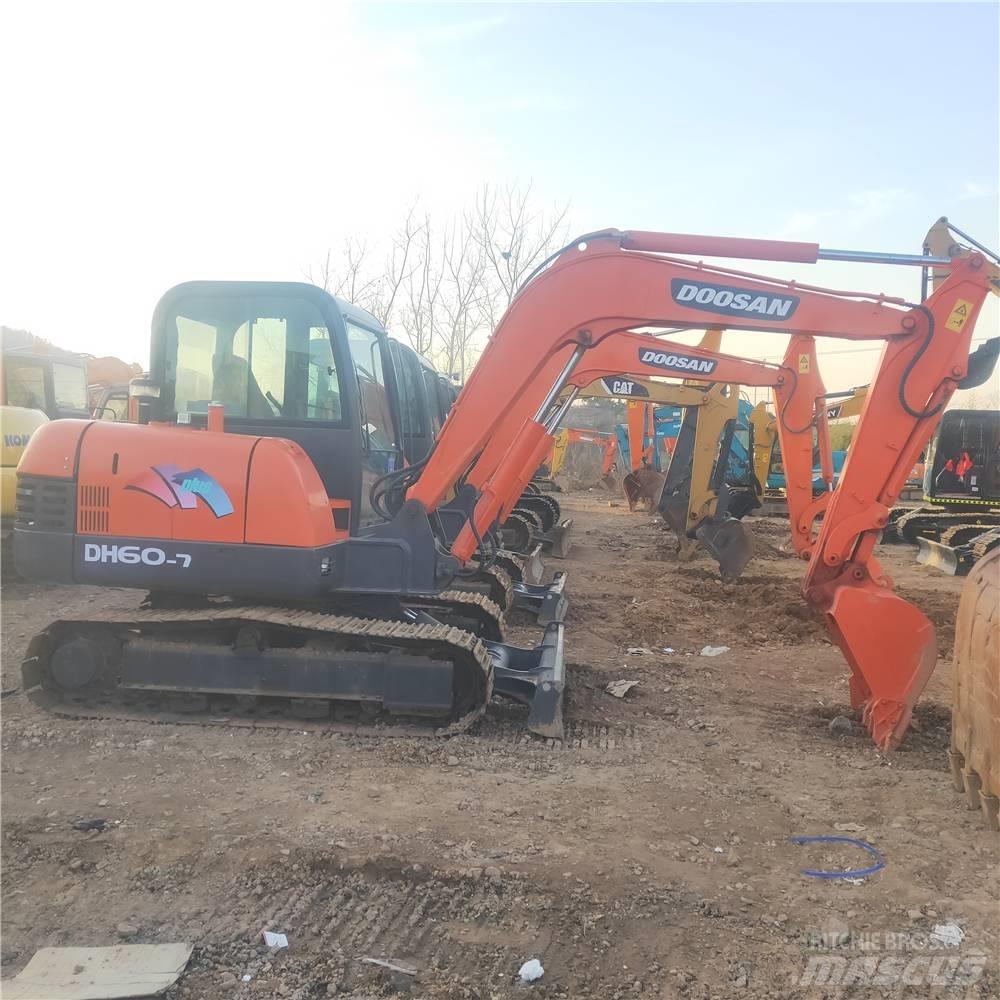 Doosan DH60-7 Lánctalpas kotrók