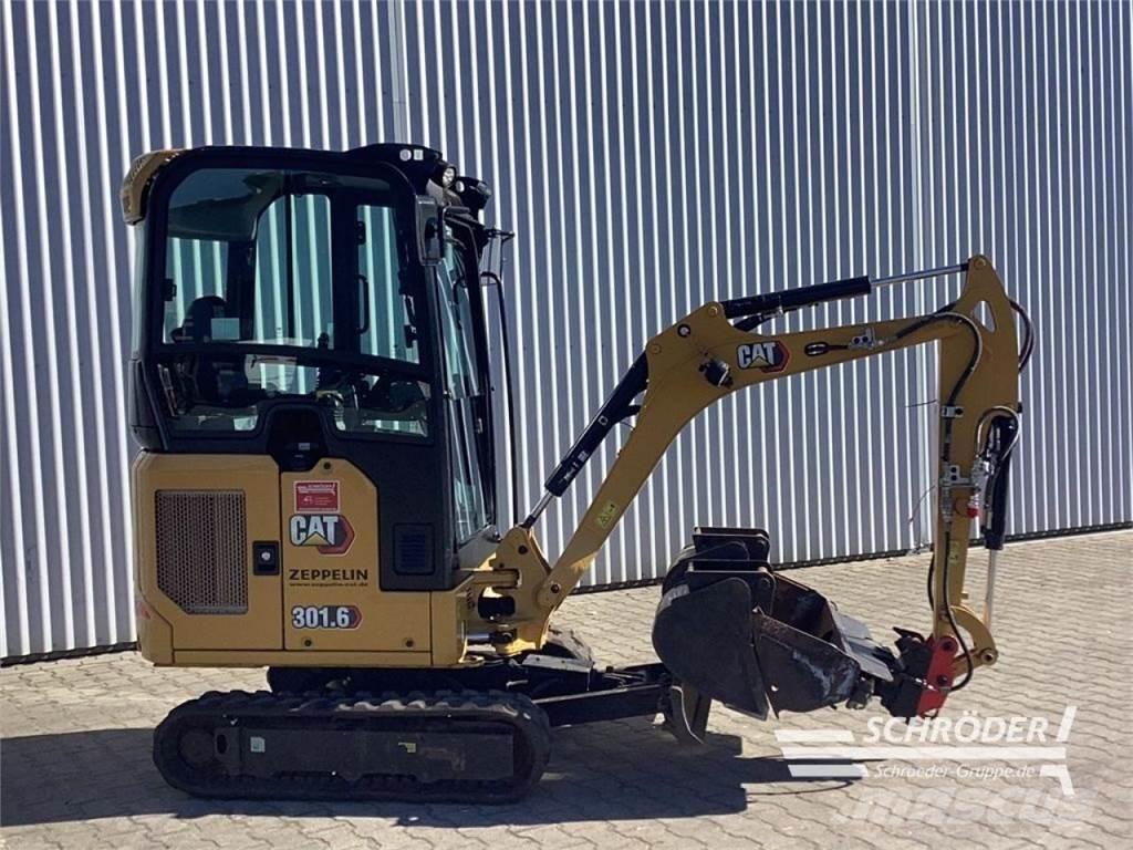 CAT 301.6 Gumikerekes kotrók