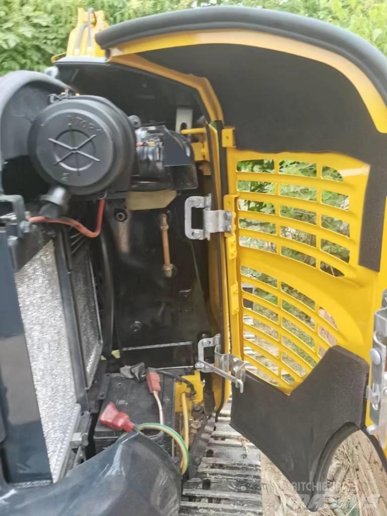 Komatsu PC 35 MR Mini kotrók < 7t