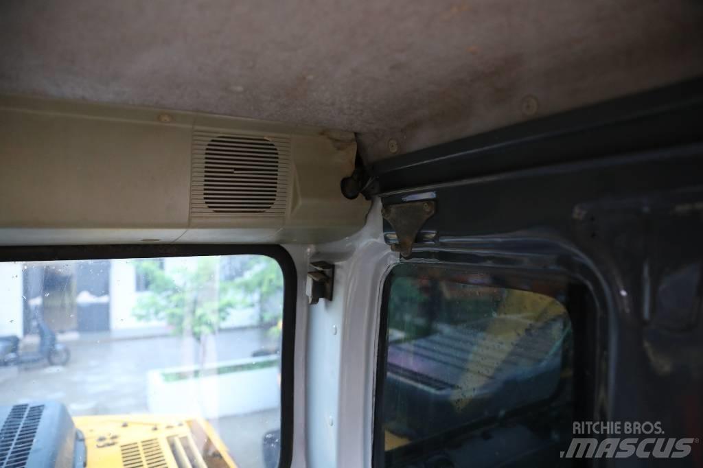 Komatsu PC 130-7 Mini kotrók < 7t