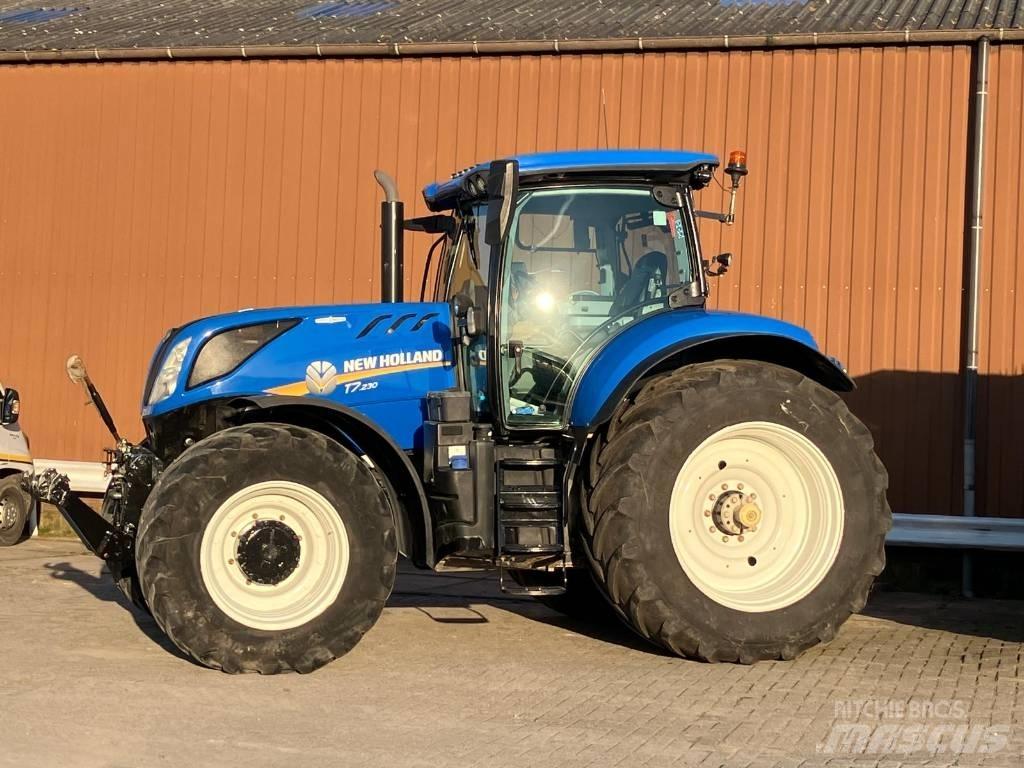 New Holland T 7.230 Traktorok