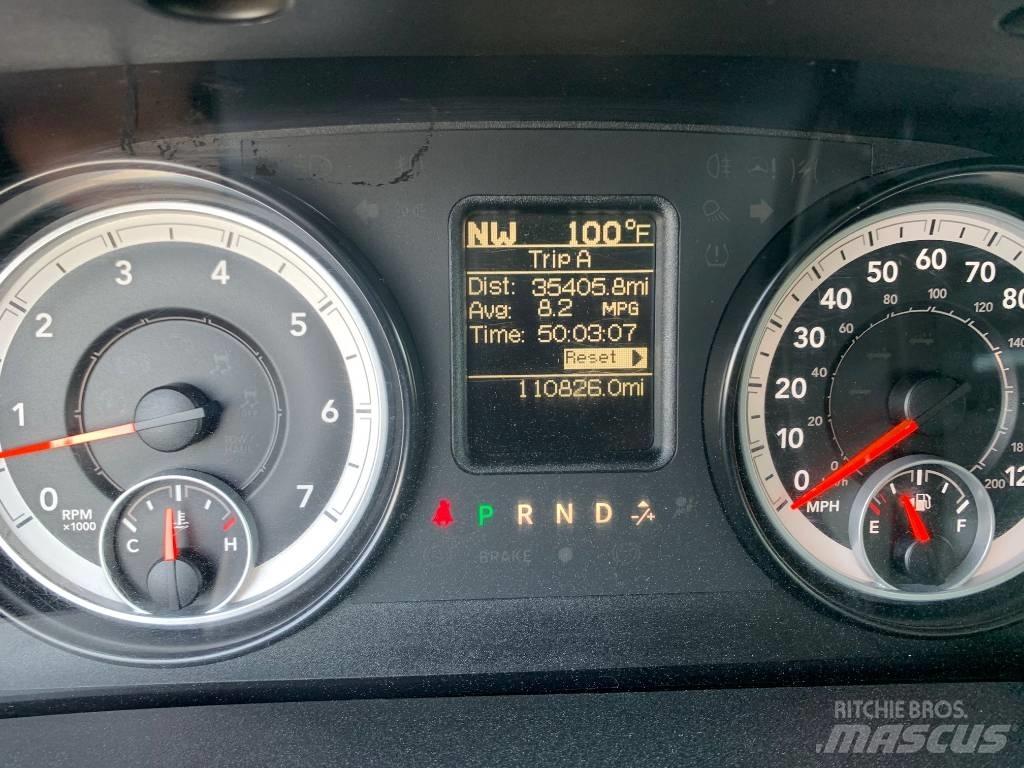 RAM 3500 TRADESMAN Platós / Ponyvás teherautók