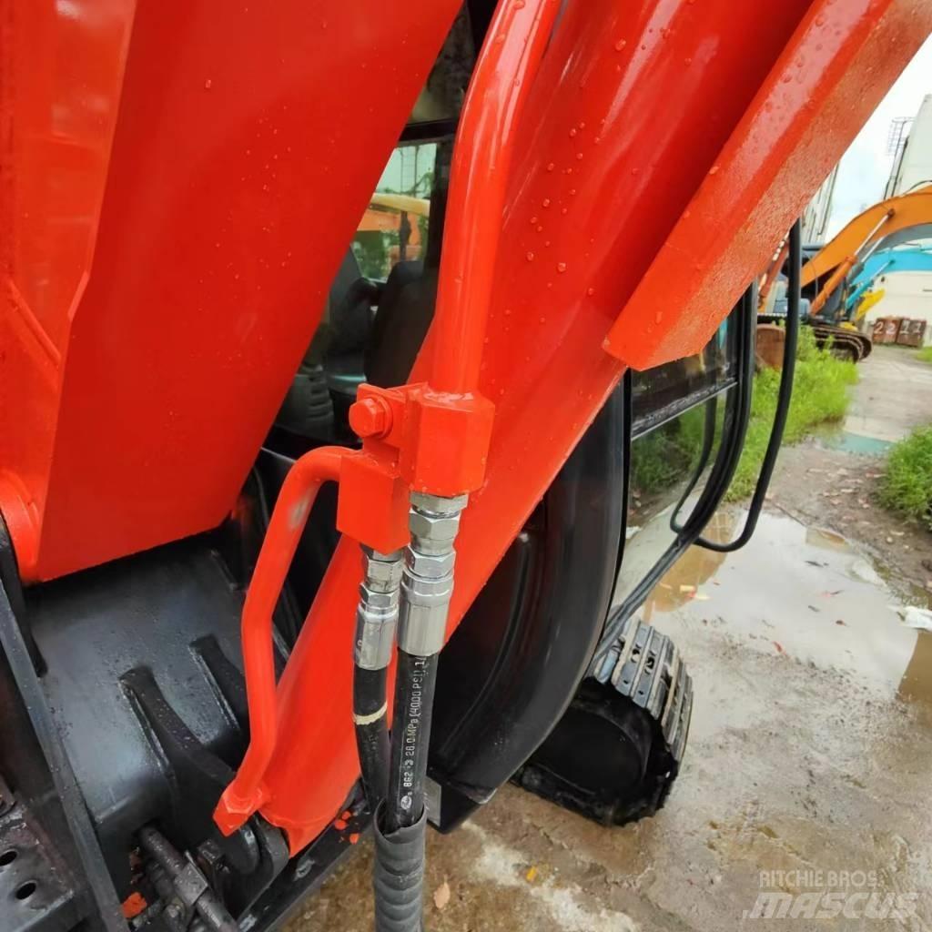 Hitachi ZX 60 Mini kotrók < 7t