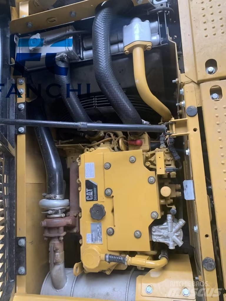 CAT CAT 312 D Közepes (midi) kotrók 7 t - 12 t