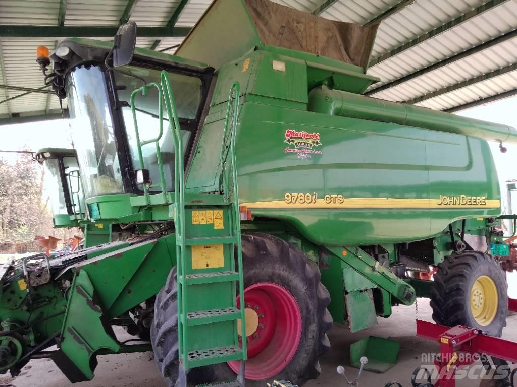 John Deere 9780 CTS Kombájnok