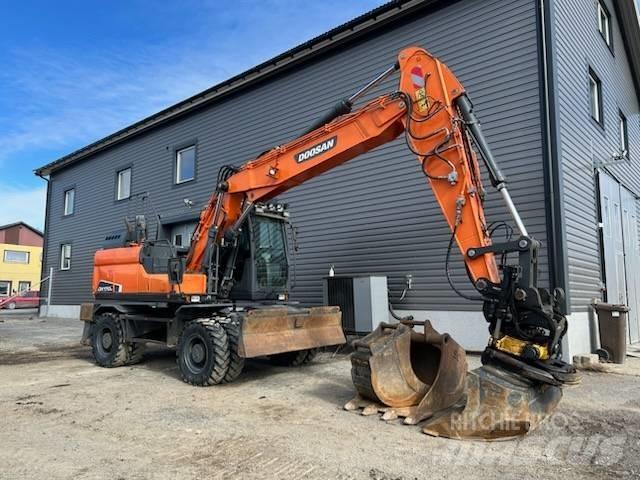 Doosan DX 170 W Gumikerekes kotrók