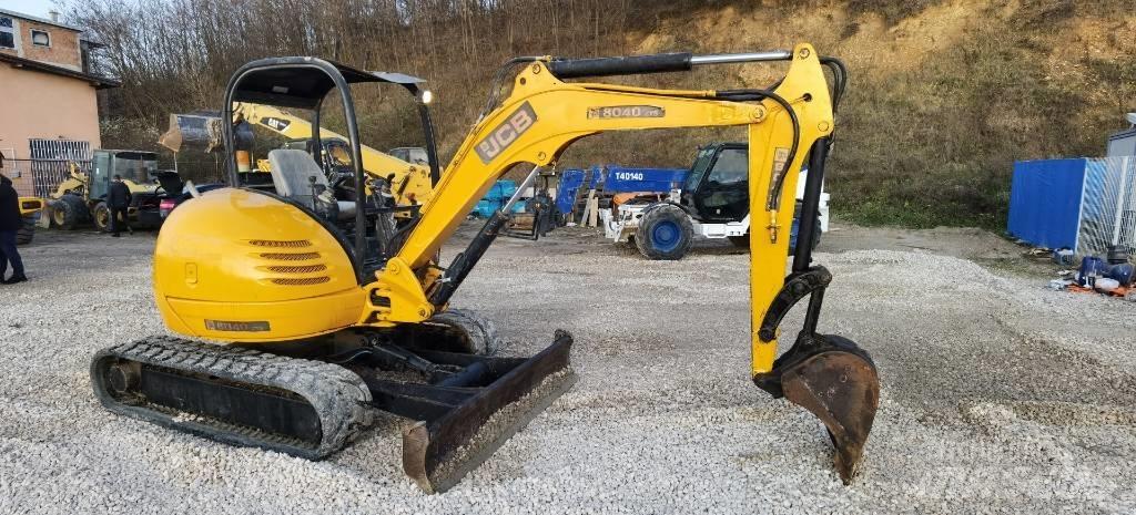 JCB 8040 ZTS Mini kotrók < 7t