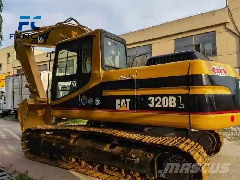 CAT 320 B L Lánctalpas kotrók