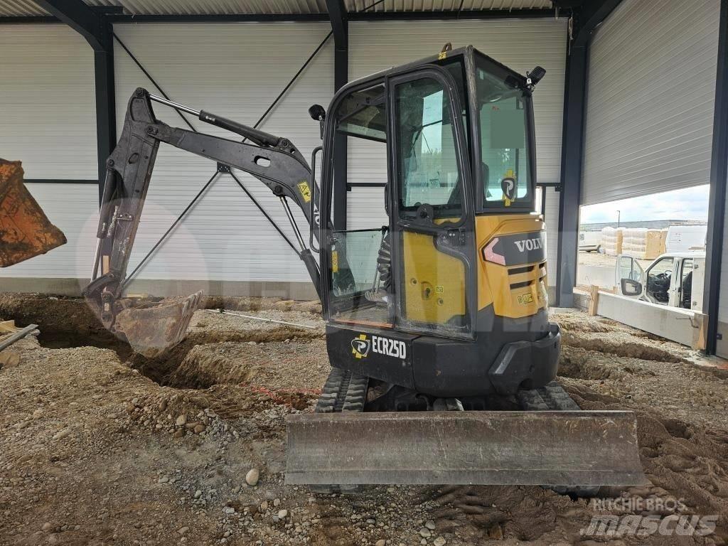 Volvo ECR 25 D Mini kotrók < 7t