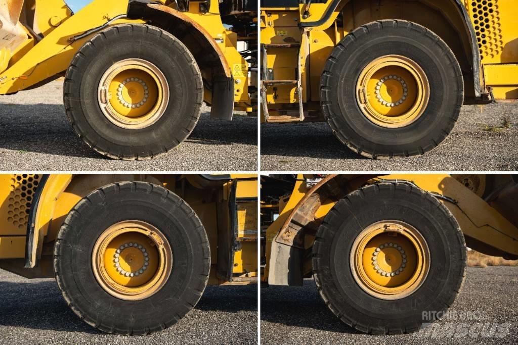 CAT 950M Gumikerekes homlokrakodók