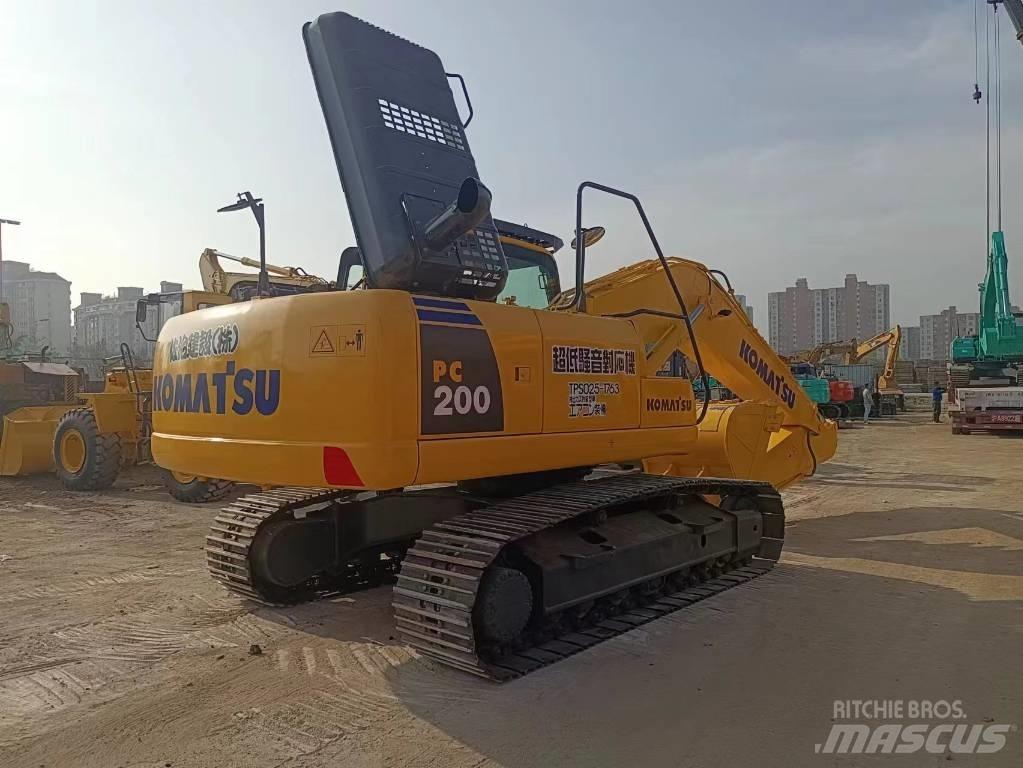 Komatsu pc200-8 Lánctalpas kotrók