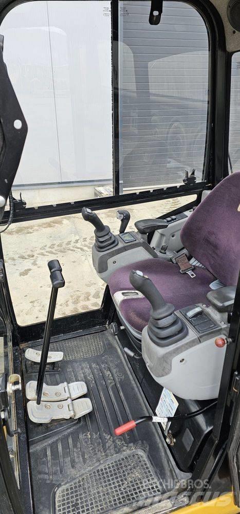 CAT 302.2 D Mini kotrók < 7t