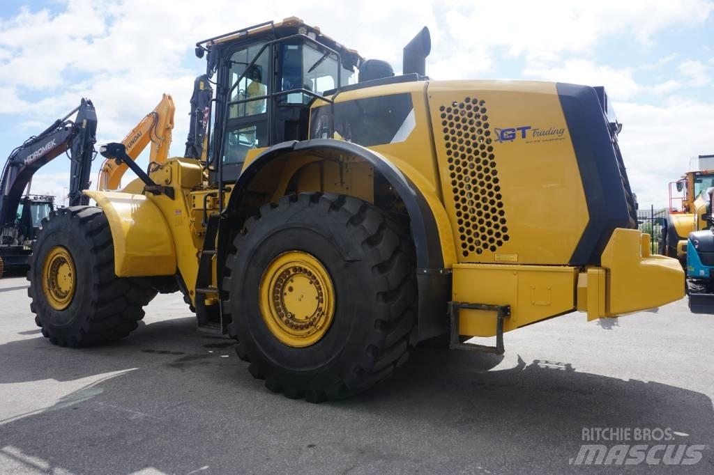 CAT 980M Gumikerekes homlokrakodók