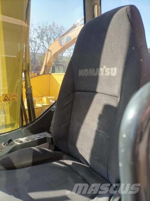 Komatsu PC 70 Lánctalpas kotrók