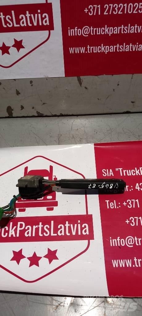 Volvo FH 12.     20553788 Vezetőfülke és belső tartozékok