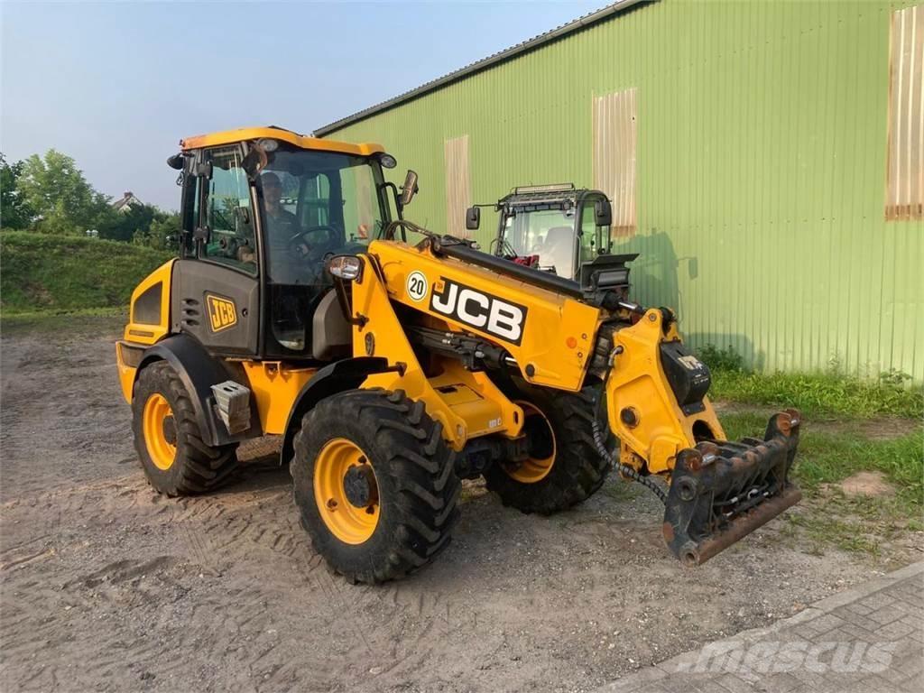 JCB TM 220 Teleszkópos mezőgazdasági rakodók
