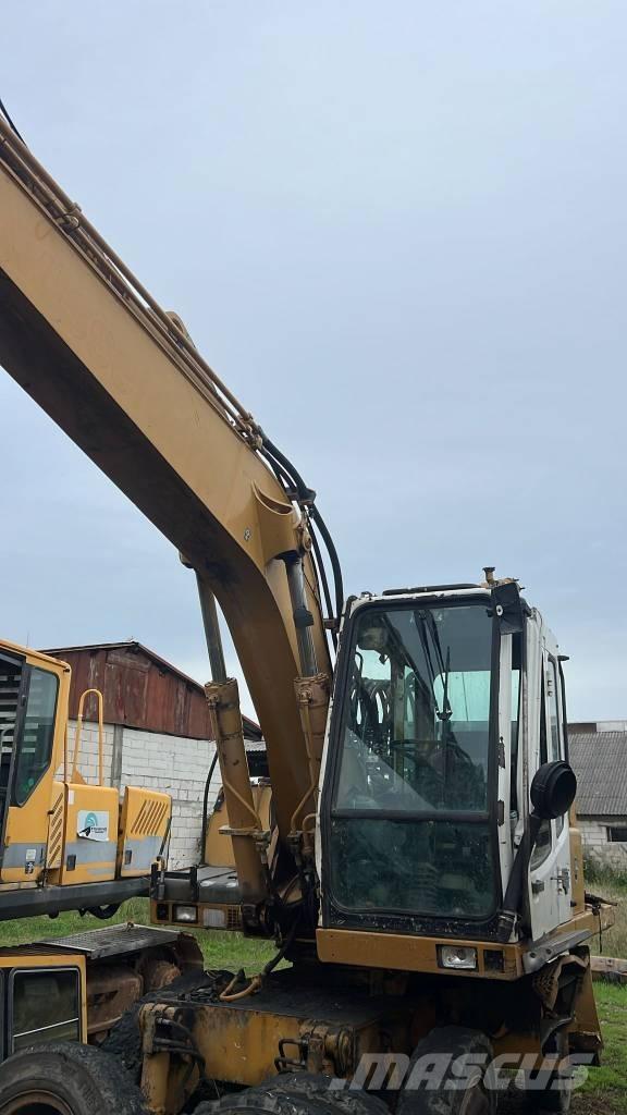 Liebherr A 904 Hűtők