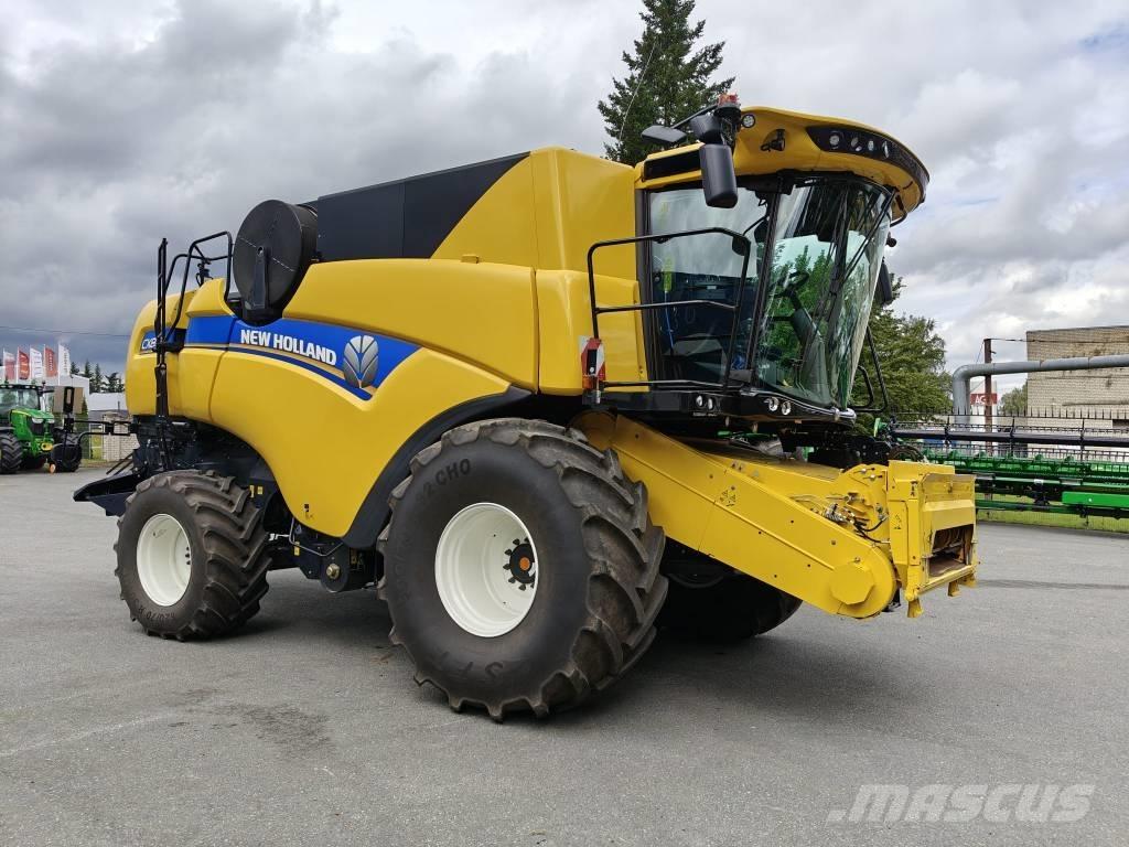 New Holland CX 8.90 Kombájnok