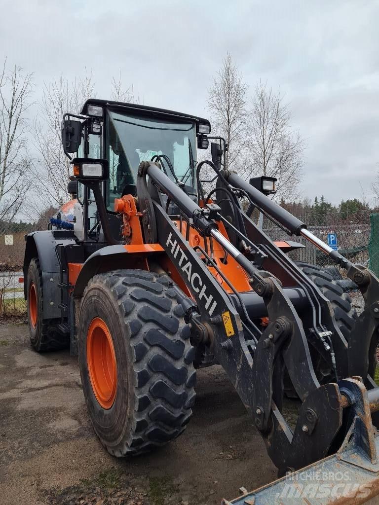 Hitachi ZW 180 PL-6 Gumikerekes homlokrakodók