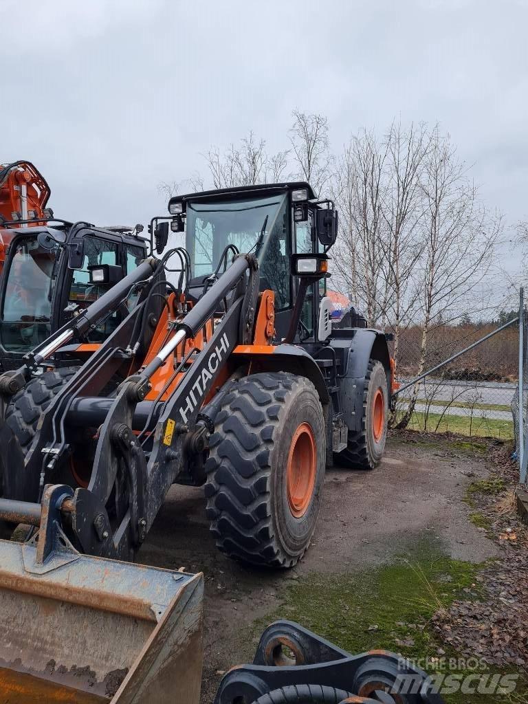 Hitachi ZW 180 PL-6 Gumikerekes homlokrakodók