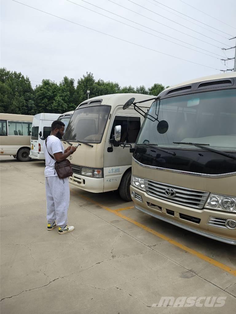 Toyota Coaster Bus Mini buszok
