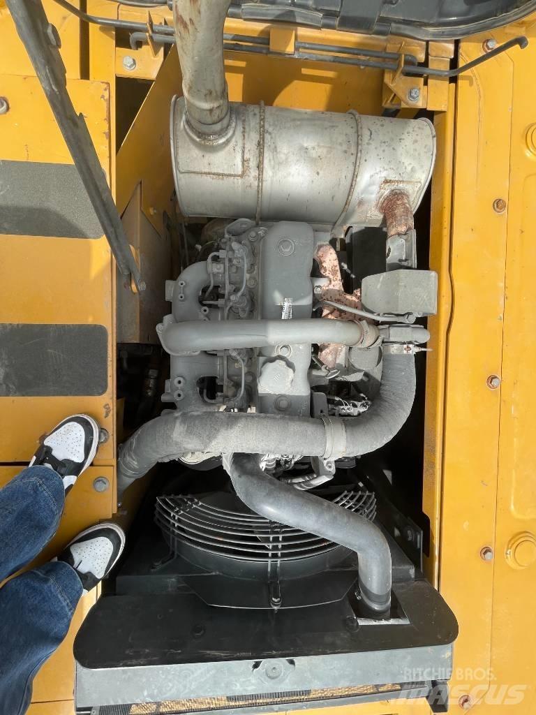 Sany SY 135 Lánctalpas kotrók