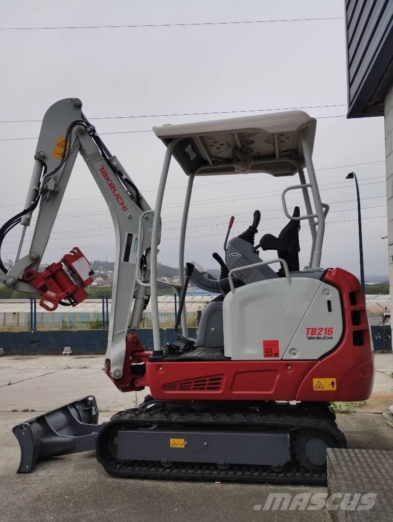 Takeuchi TB 216 Mini kotrók < 7t