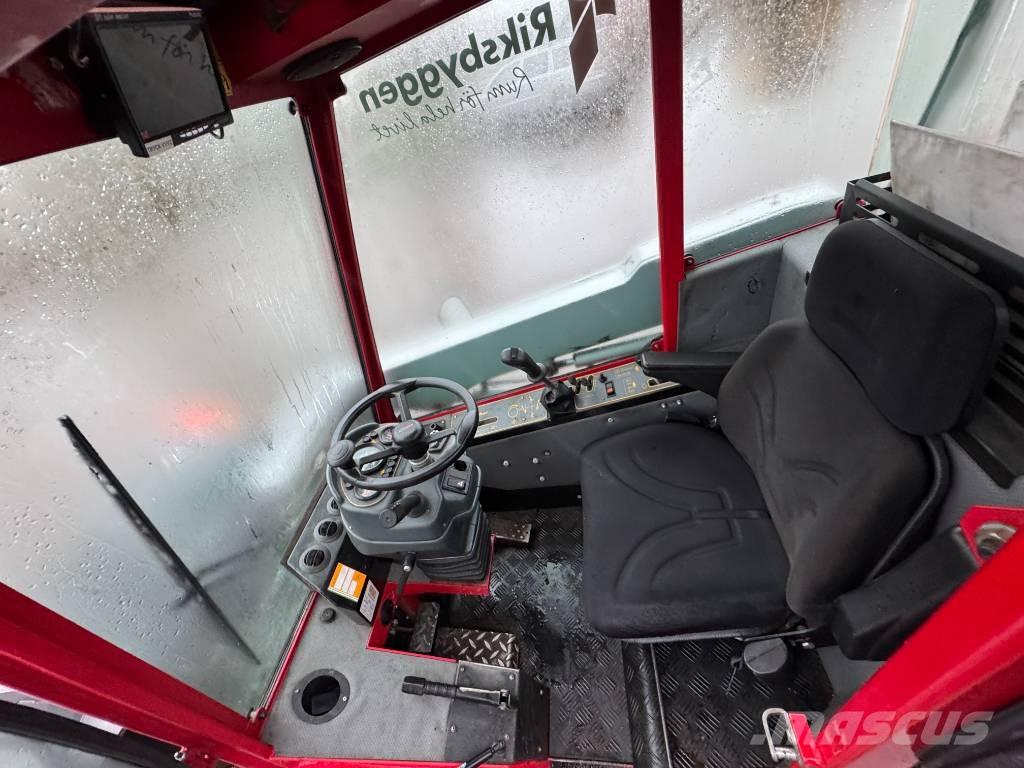 Timan Tool-Trac 245 Haszongépek