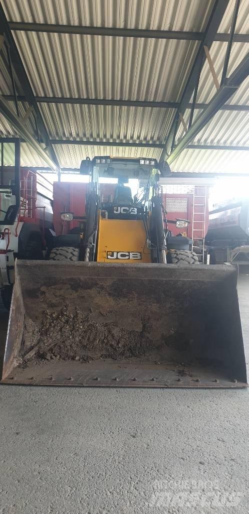 JCB 437 Gumikerekes homlokrakodók