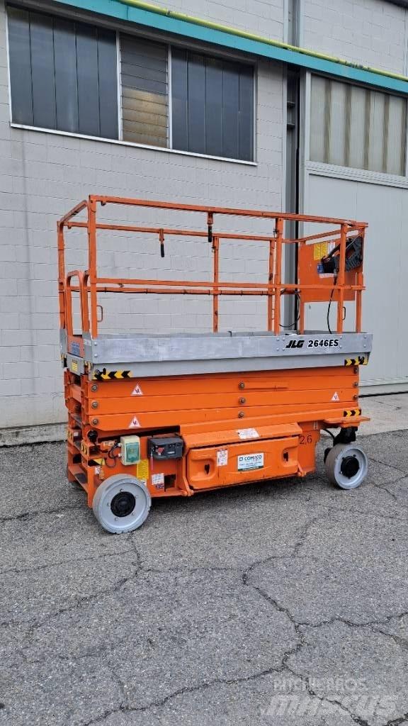 JLG 2646 ES Ollós emelők