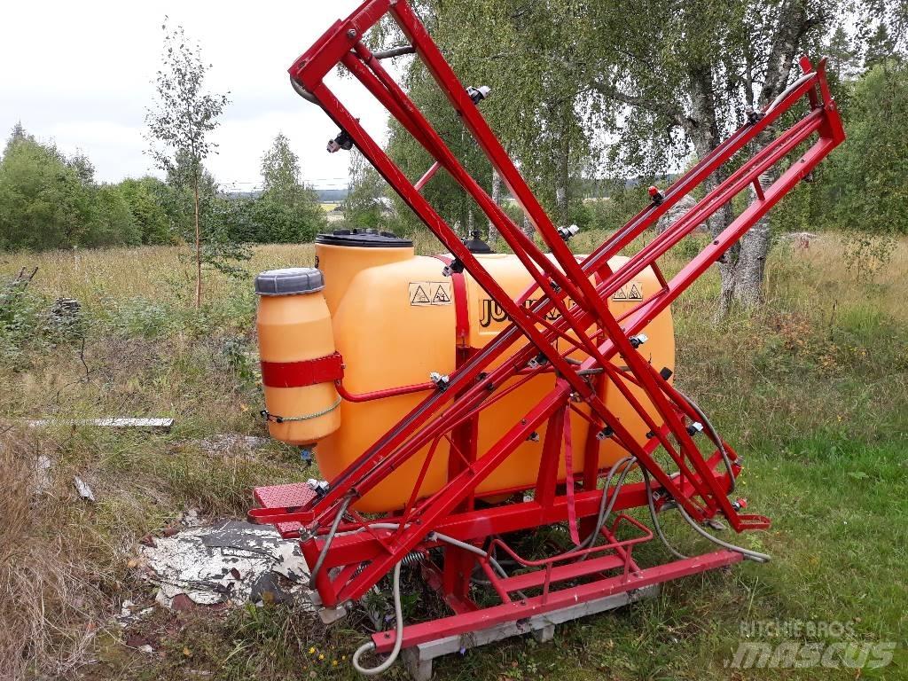 Junkkari 8/700 Rögzített trágyaszórók