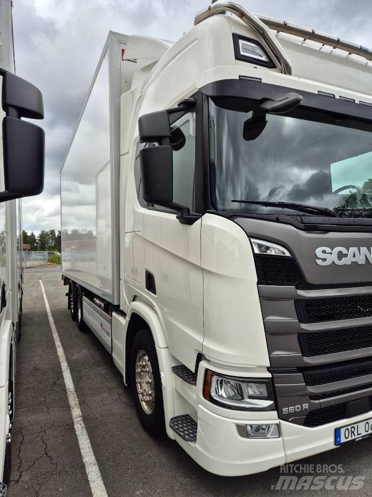 Scania 560R Dobozos teherautók