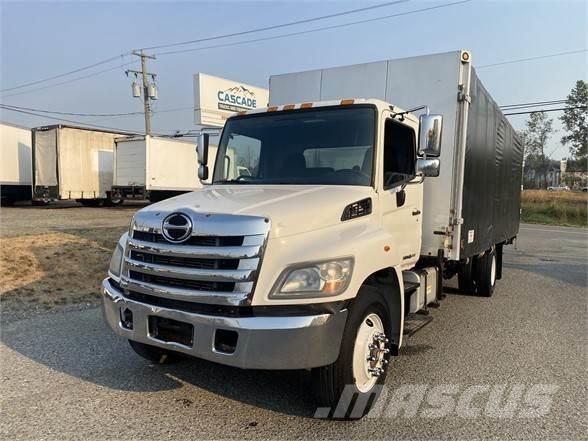 Hino 338 Elhúzható ponyvás