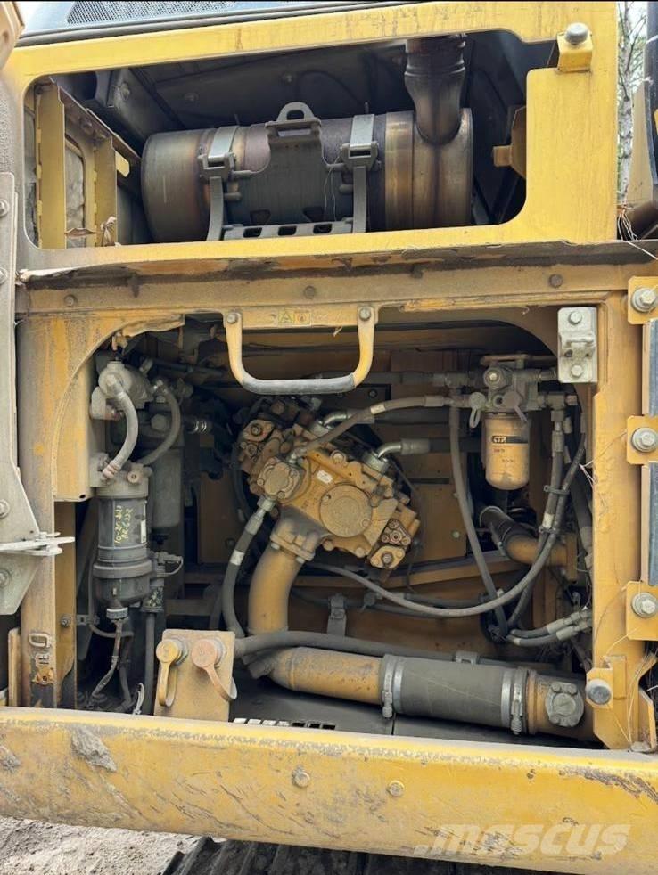CAT 329 EL Lánctalpas kotrók