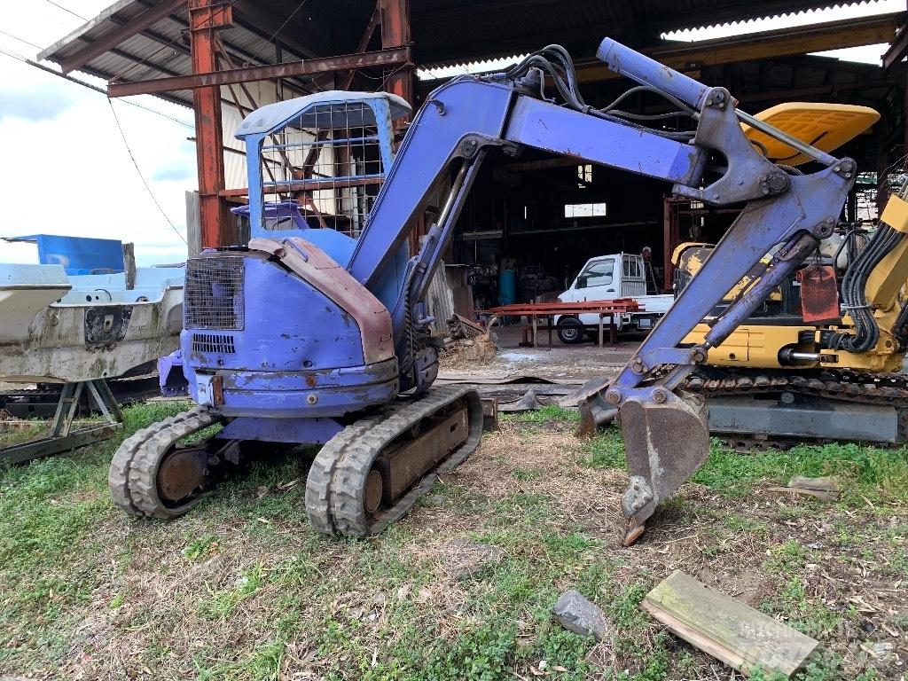 Komatsu PC28UU-2 Mini kotrók < 7t