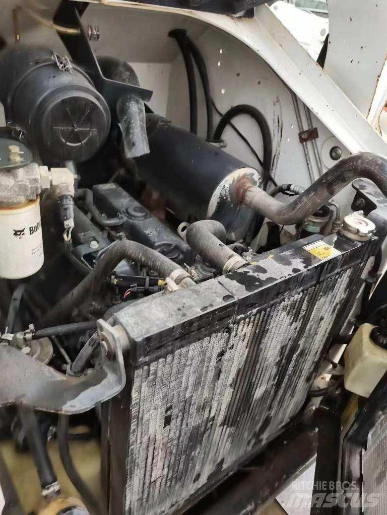 Bobcat S 250 Kompaktrakodók