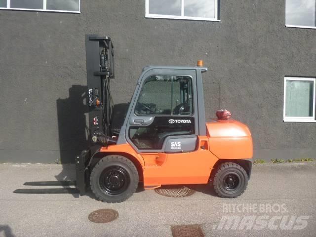 Toyota 7 FD A 50 Dízel targoncák