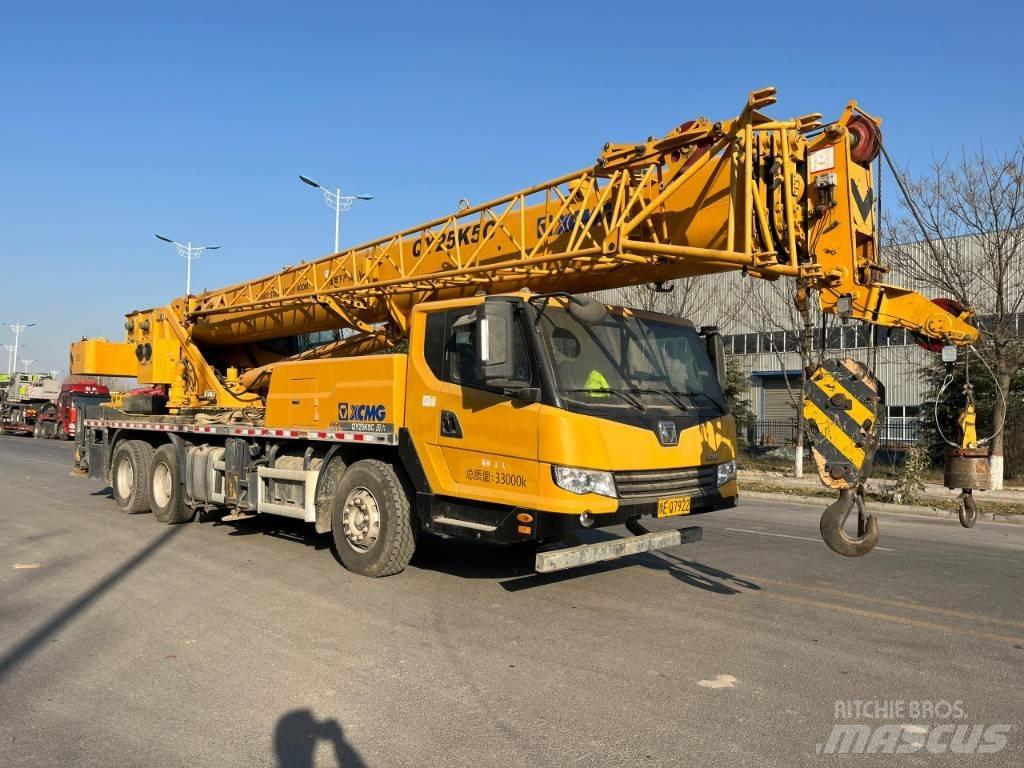 XCMG QY25K5C Terepdaruk