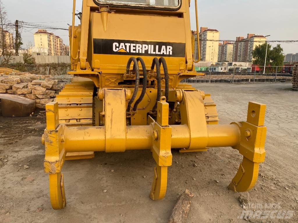 CAT D 6 D lánctalpas dózerek