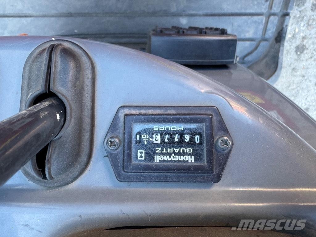 Yanmar SV08 (1D776) Mini kotrók < 7t