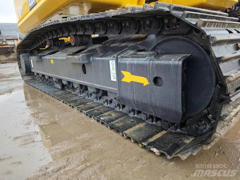 Komatsu PC 220-8 Lánctalpas kotrók